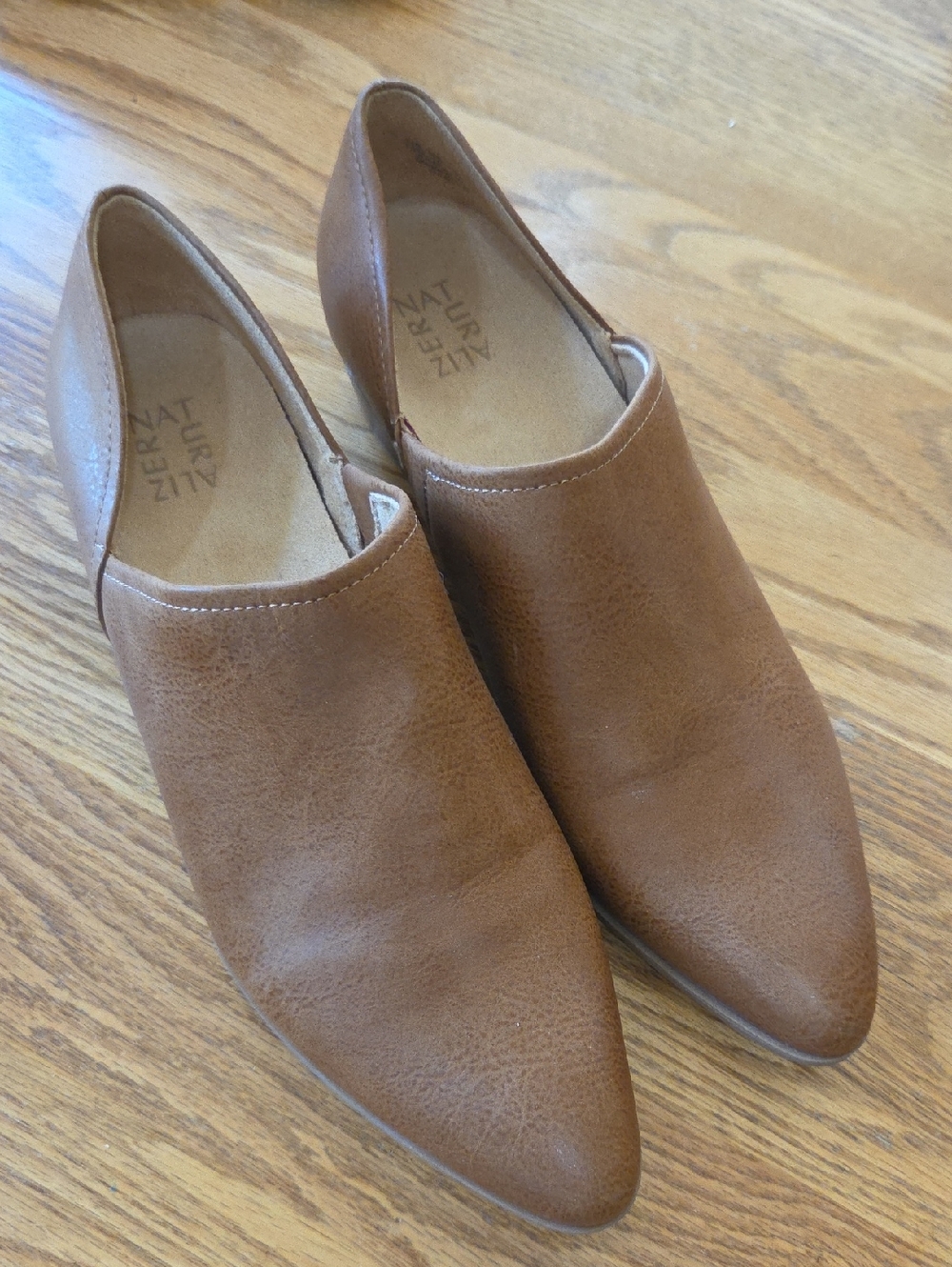 Naturalizer Women’s Brown Pointed Slip-On Flats 🟨 TOTE